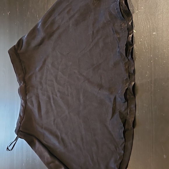 H&M silk skirt - Picture 3 of 4